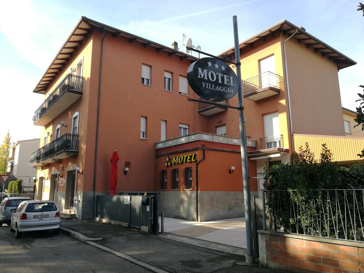 Motel Villaggio Имола Екстериор снимка